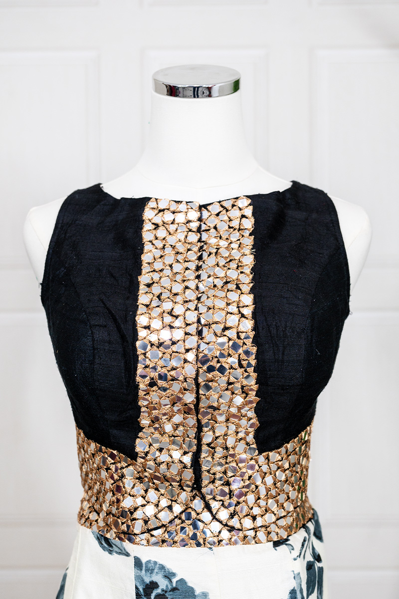 Black and White Lehenga Choli - Image 3