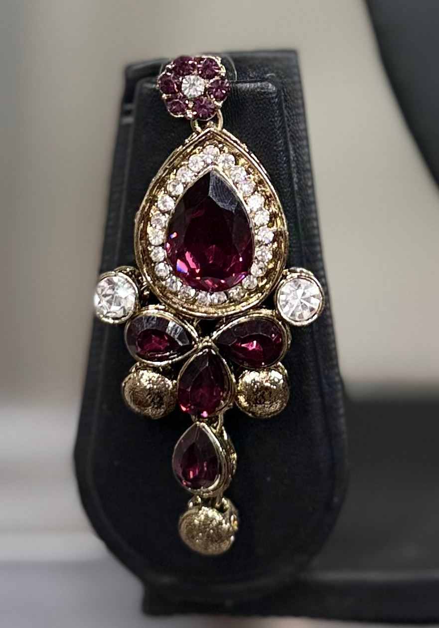 Red and White Faux Stonework Set - Image 2