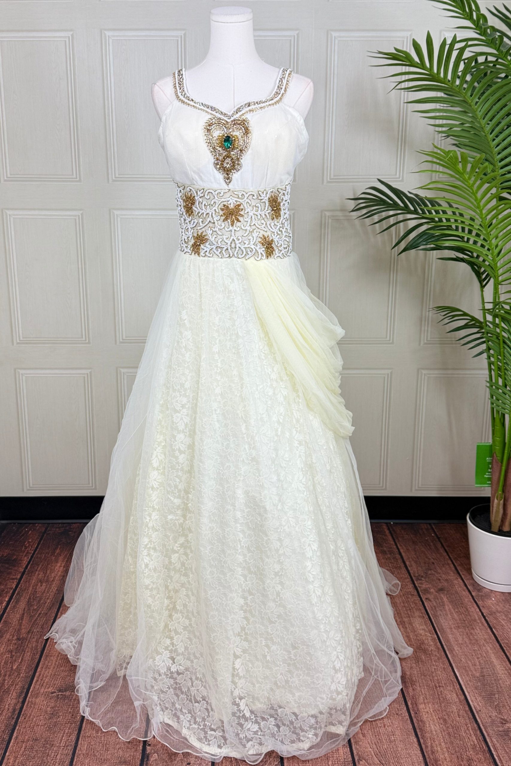 White Grace Mesh Layer Gown